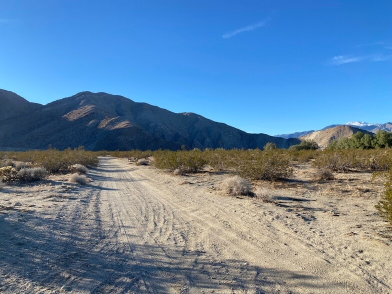 Stage Stop Road and Parkmead Drive, Palm Springs, CA for sale - Building Photo - Image 3 of 3