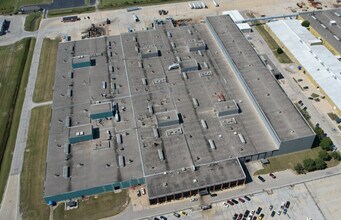 3900 E Holland Rd, Saginaw, MI - AERIAL map view