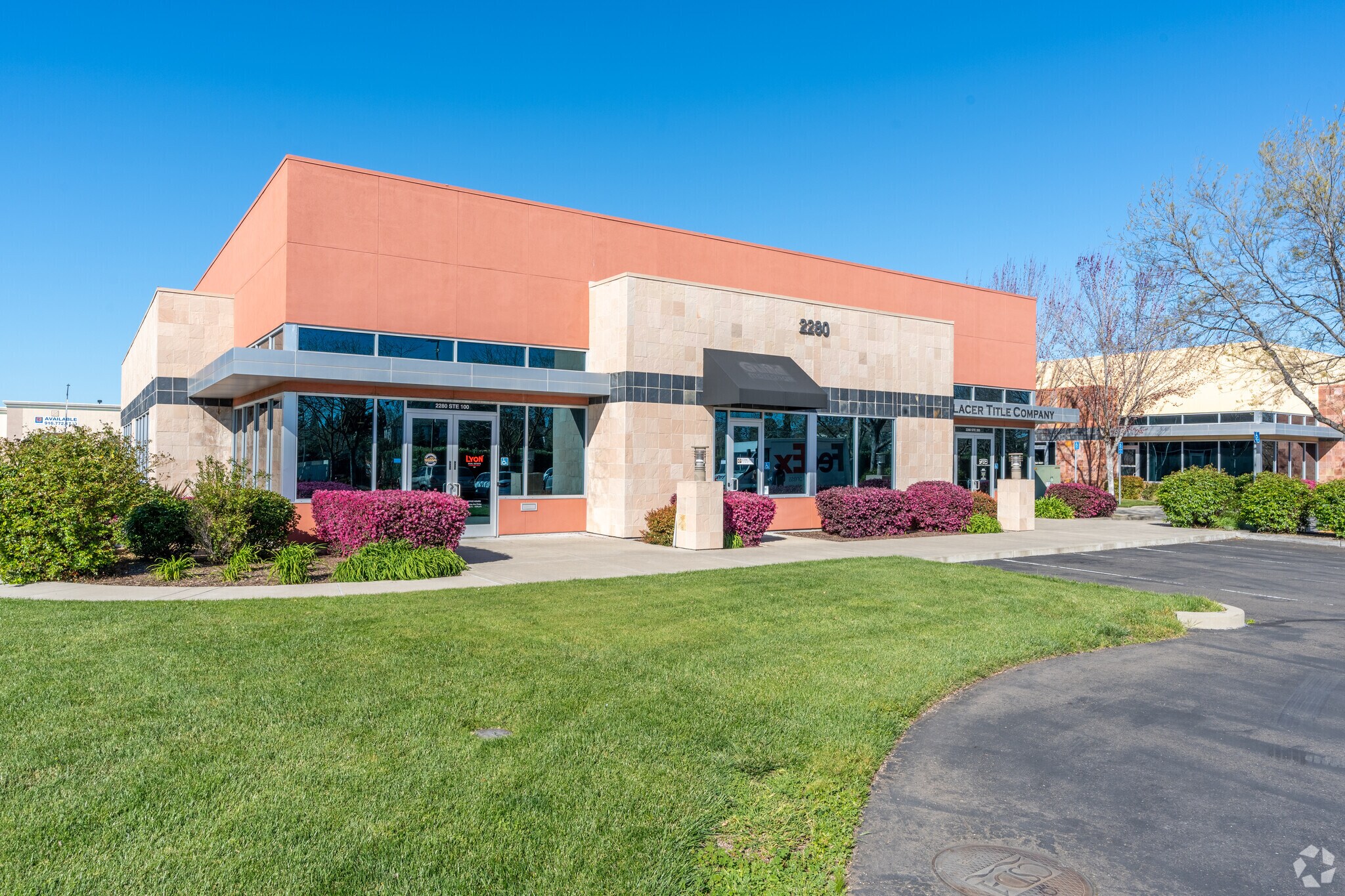 2280 Del Paso Rd, Sacramento, CA à vendre Photo du bâtiment- Image 1 de 8