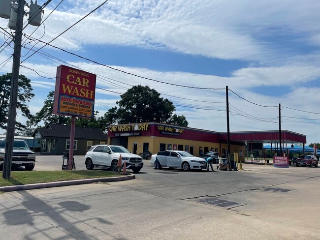 Plus de détails pour 3010 1st St, Rosenberg, TX - Spécialité à vendre