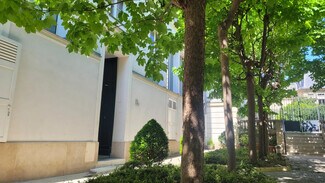 More details for 11 Rue Chateaubriand, Paris - Multifamily for Sale