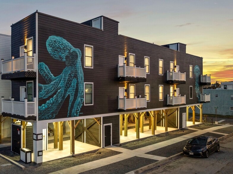 Galveston Portfolio portfolio of 9 properties for sale on LoopNet.ca - Building Photo - Image 1 of 30