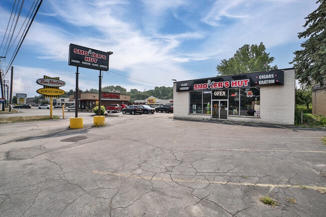 Plus de détails pour 3001 Ridge Rd, Buffalo, NY - Commerce de détail à vendre