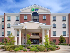 Holiday Inn Express & Suites - Motel