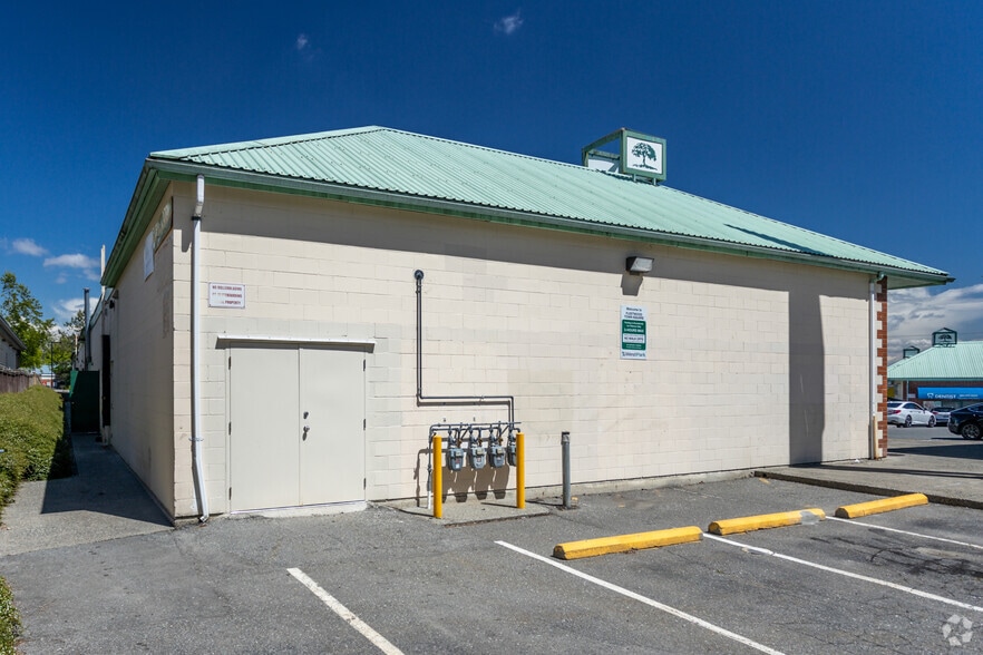15988 Fraser Hwy, Surrey, BC for lease - Building Photo - Image 3 of 8