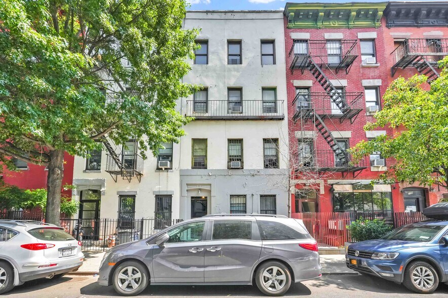 175 E 117th St, New York, NY à vendre - Photo du bâtiment - Image 2 de 37