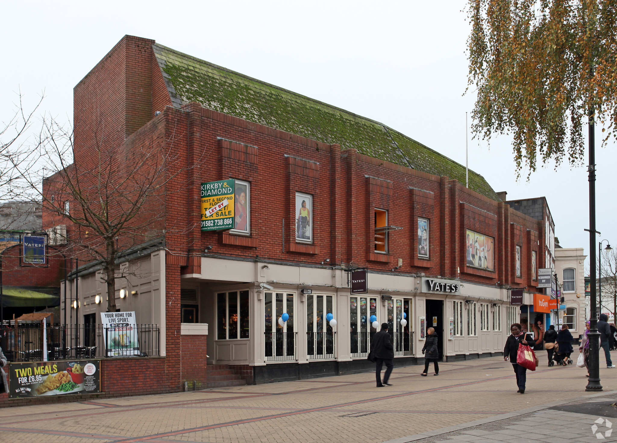 6-8 Park St, Luton for sale Primary Photo- Image 1 of 9