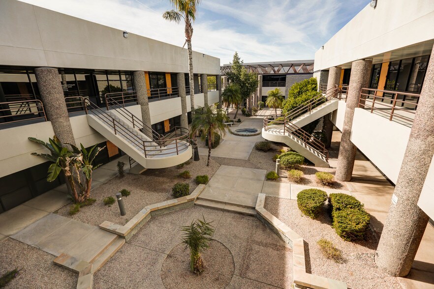 3310-3404 W Cheryl Dr, Phoenix, AZ à louer - Photo du bâtiment - Image 2 de 4