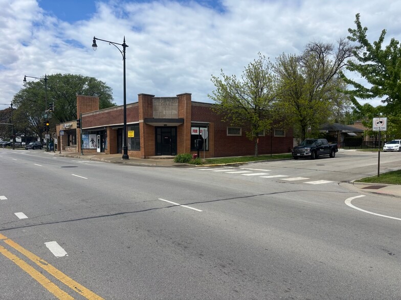 4132-4138 W Peterson Ave, Chicago, IL for lease - Building Photo - Image 2 of 7