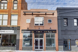 829 E Warrington Ave, Pittsburgh, PA à louer Photo intérieure- Image 1 de 21