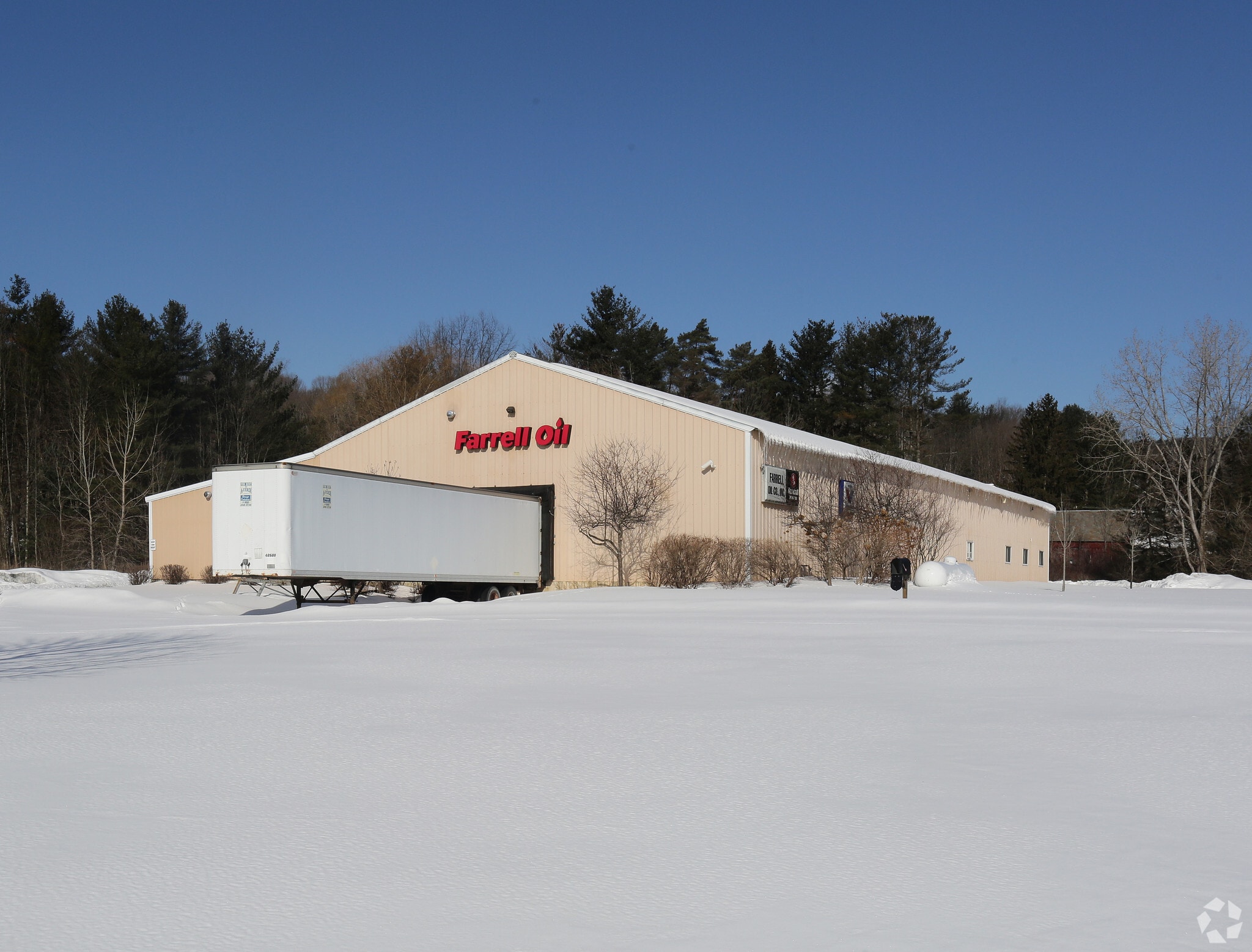 891 Saratoga Rd, Gansevoort, NY for lease Primary Photo- Image 1 of 4