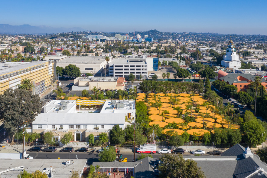 1370 N St Andrews Pl, Los Angeles, CA for lease - Building Photo - Image 1 of 89