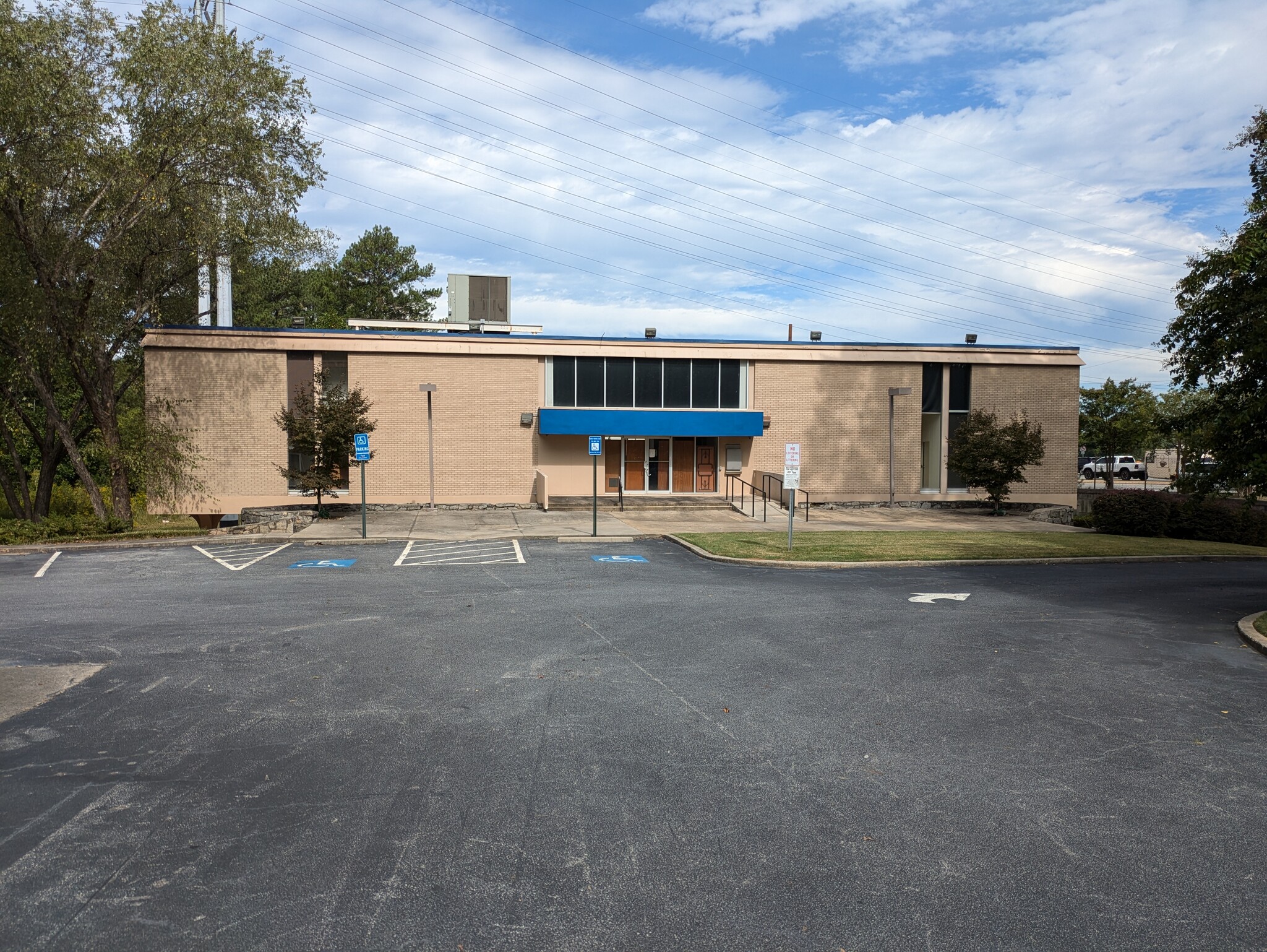 1 Executive Park Dr NE, Atlanta, GA for lease Building Photo- Image 1 of 4