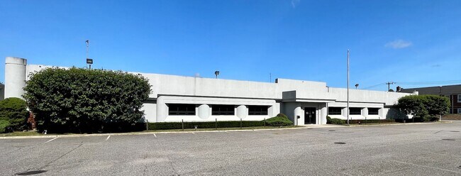 Plus de détails pour 1560 Fifth Ave, Bay Shore, NY - Industriel à vendre