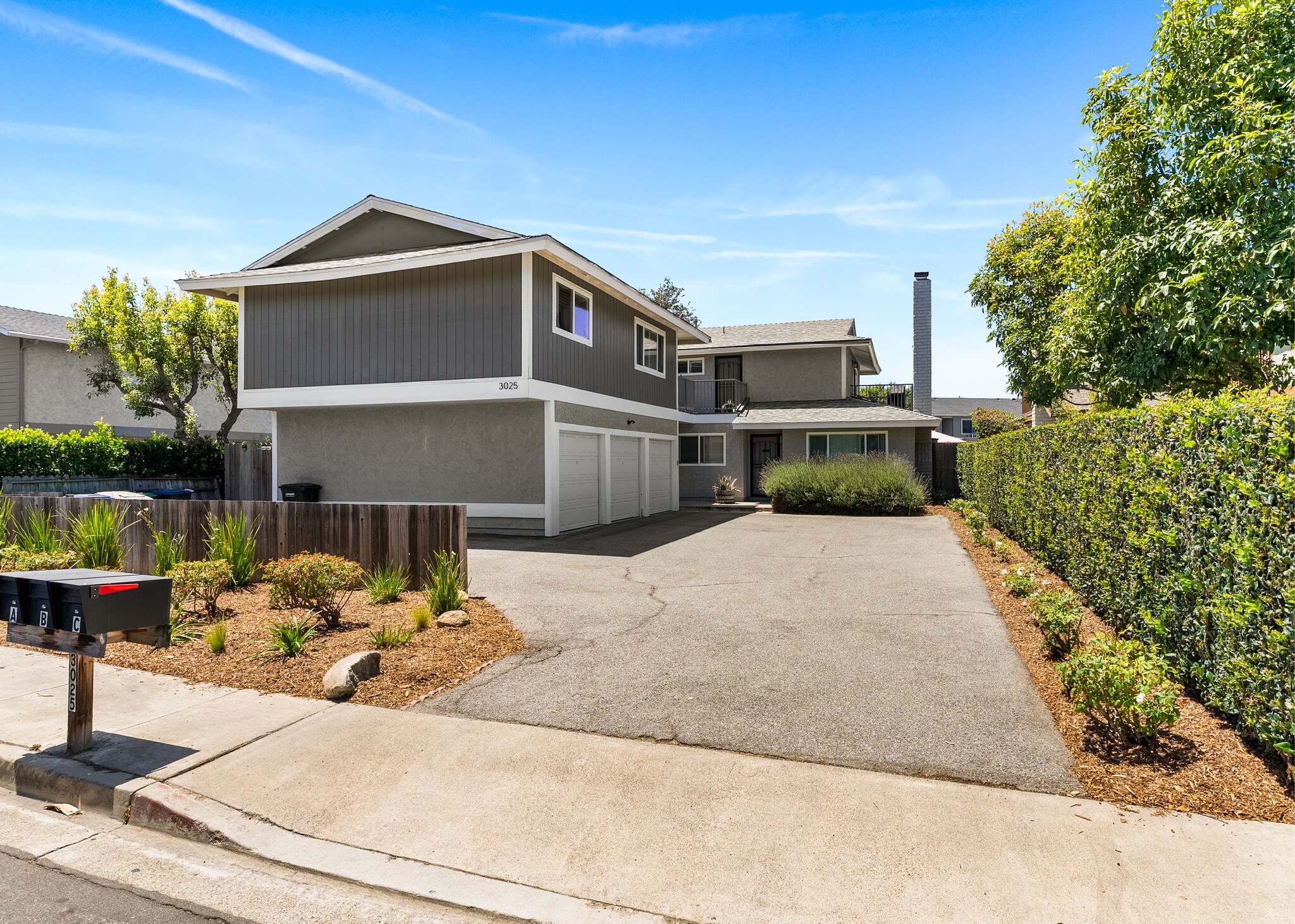 3025 Jeffrey Dr, Costa Mesa, CA for sale Primary Photo- Image 1 of 9