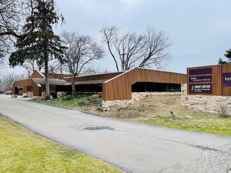2605-2609 Crooks Rd, Troy, MI for lease - Primary Photo - Image 1 of 6