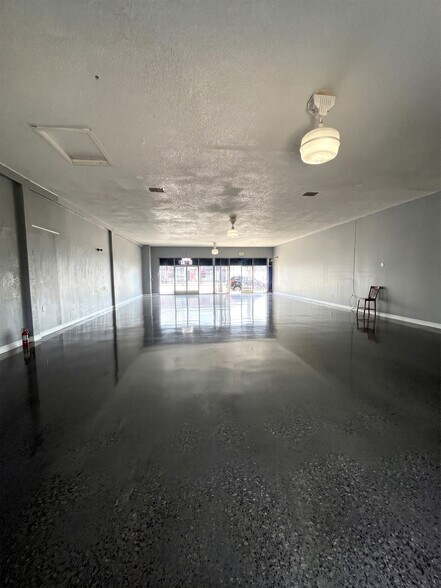799-803 S Long Beach Blvd, Compton, CA à vendre - Photo intérieure - Image 3 de 8