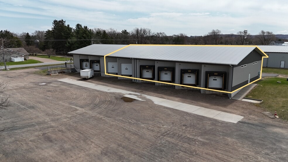 3902 130th St, Lake Hallie, WI for lease - Building Photo - Image 2 of 8