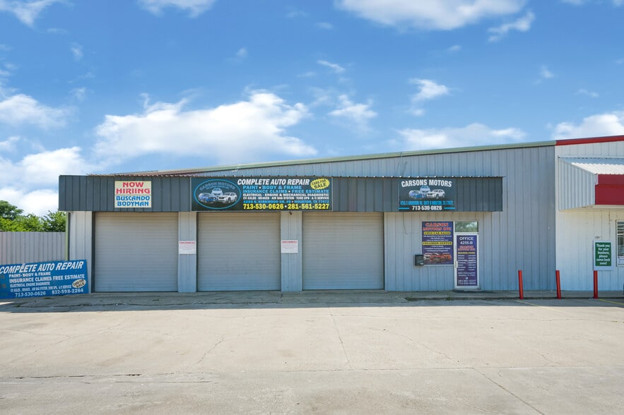 4255 S Kirkwood Rd, Houston, TX for sale - Building Photo - Image 2 of 34