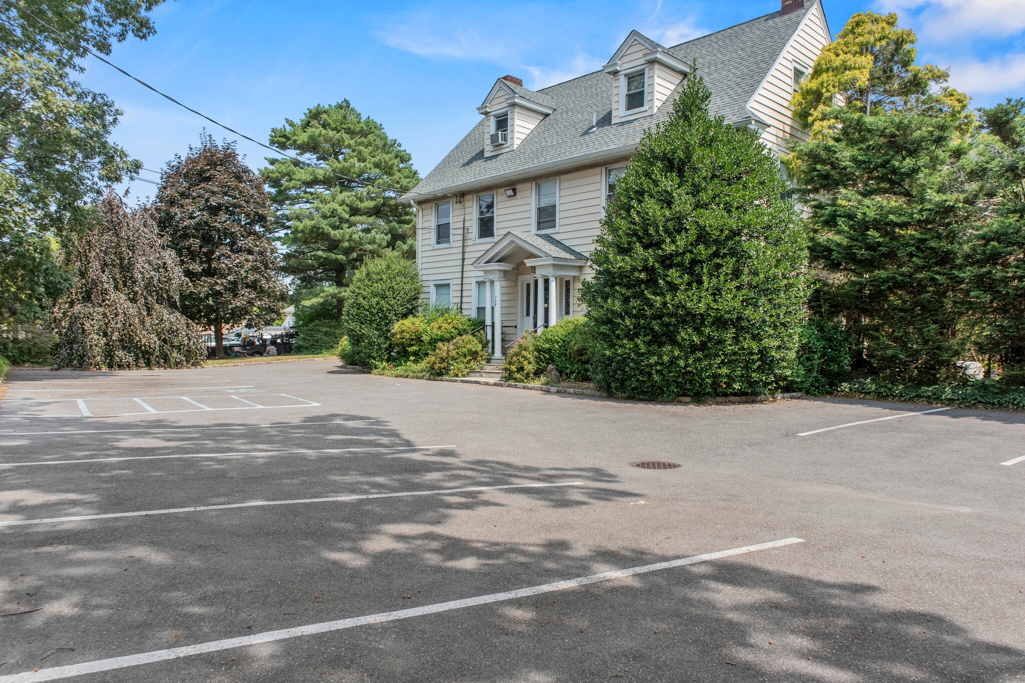 708 Glen Cove Ave, Glen Head, NY for lease Building Photo- Image 1 of 6