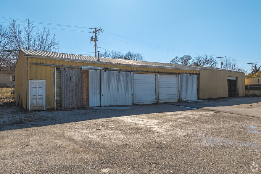 2215 W Lincoln Hwy, Merrillville, IN à louer - Photo du bâtiment - Image 3 de 8
