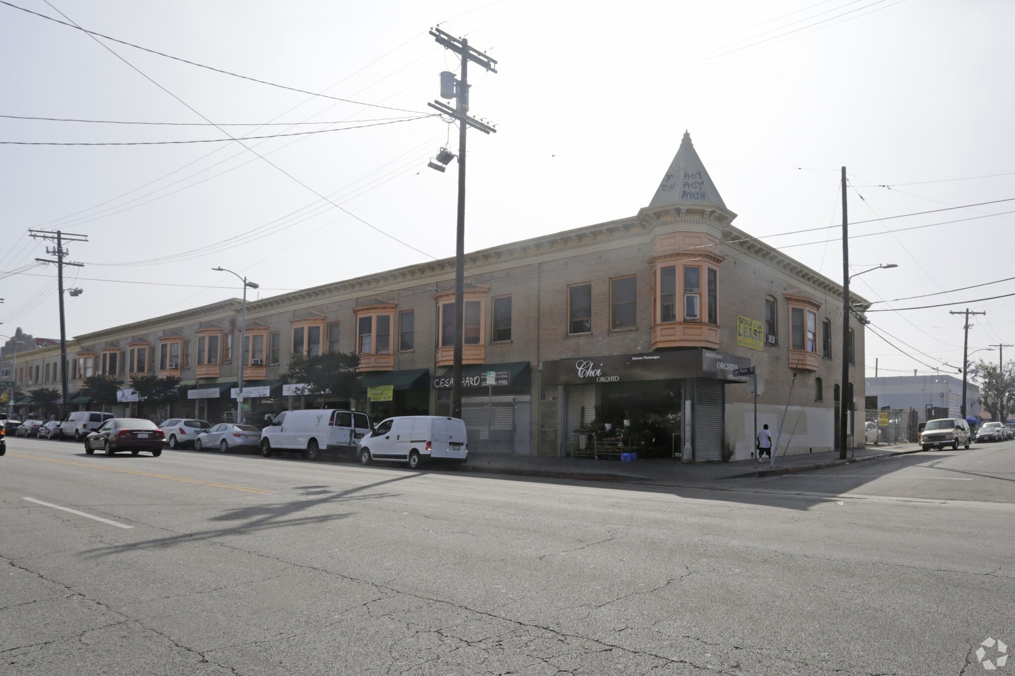 722-748 1/2 San Pedro St, Los Angeles, CA for lease Primary Photo- Image 1 of 15