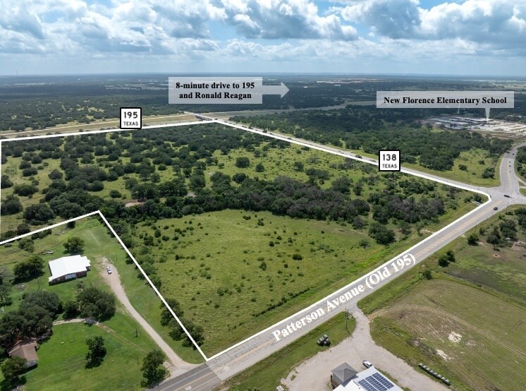 1104 N Patterson Ave, Florence, TX à vendre - Photo du bâtiment - Image 2 de 7