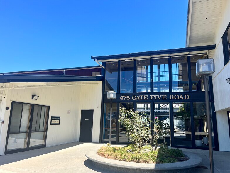 475 Gate Five Rd, Sausalito, CA à louer - Photo du bâtiment - Image 1 de 8