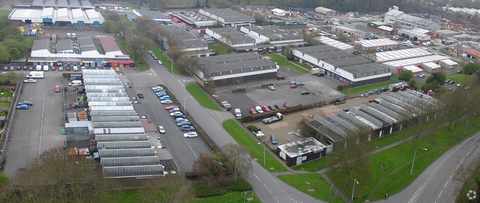 Tweedale Industrial Estate, Madeley à vendre - Photo principale - Image 1 de 1