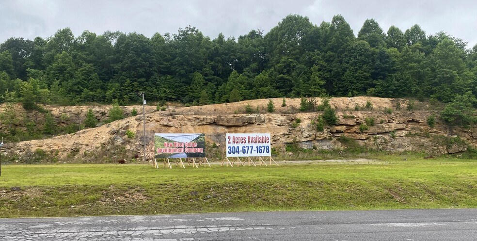763 Mall Rd, Fayetteville, WV à louer - Photo du bâtiment - Image 1 de 9