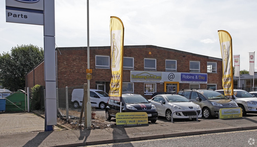 7 Bilton Rd, Chelmsford for lease - Building Photo - Image 2 of 2