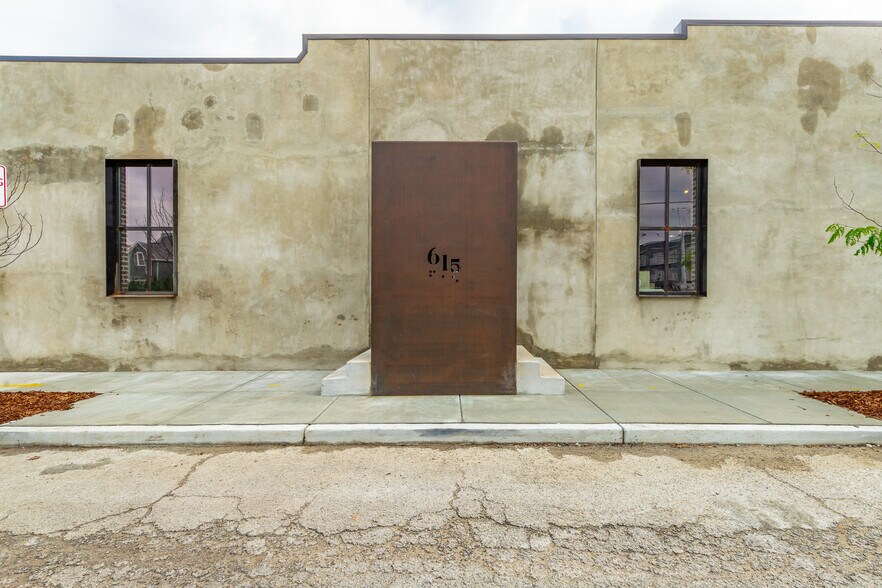 615 E Main St, Chattanooga, TN à louer - Photo du bâtiment - Image 2 de 55