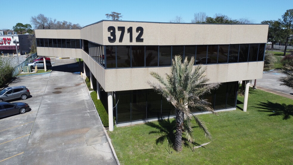 3712 MacArthur Blvd, New Orleans, LA à louer - Photo du bâtiment - Image 2 de 5