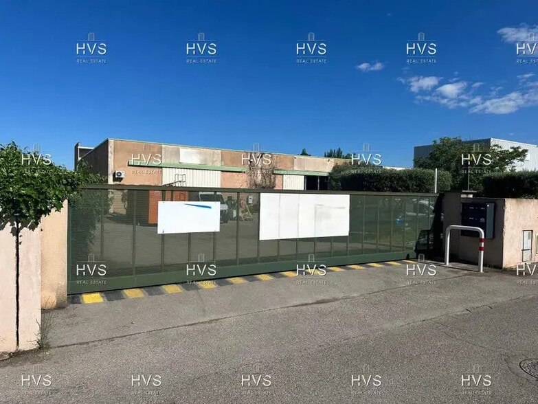 Flex in Les Pennes-Mirabeau for lease - Building Photo - Image 2 of 2