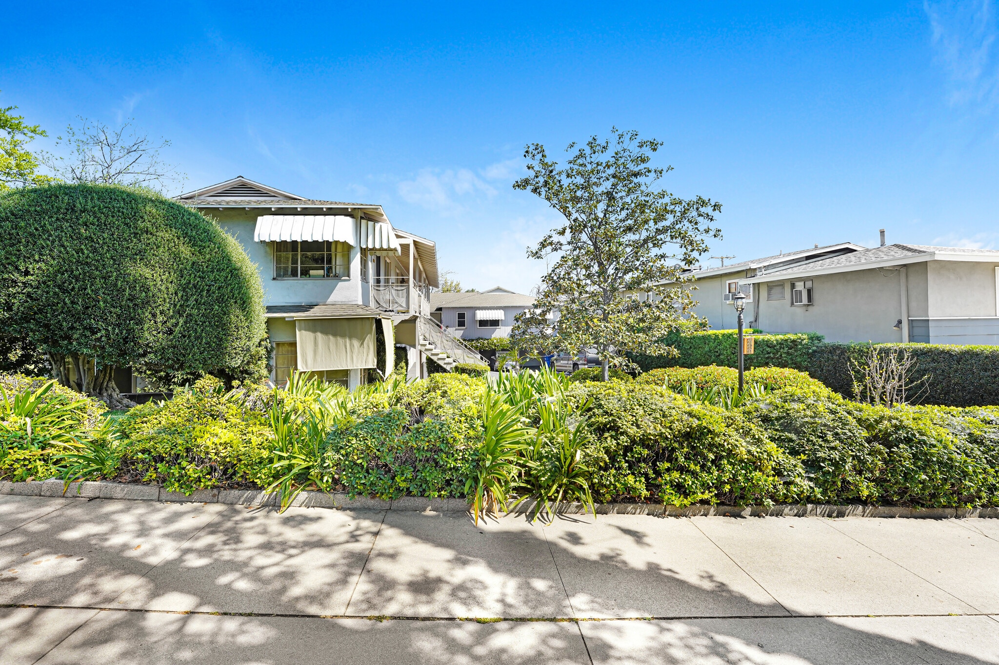 164 N Baldwin Ave, Sierra Madre, CA for sale Primary Photo- Image 1 of 11