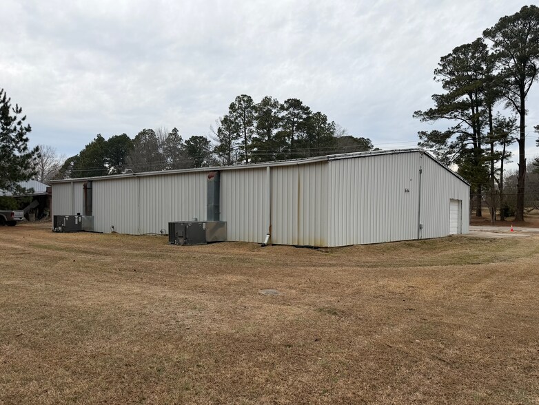 11225 Finch ave, Middlesex, NC for sale - Building Photo - Image 3 of 9