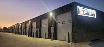 Contractor Garage - Premium Storage Units - Entrepôt