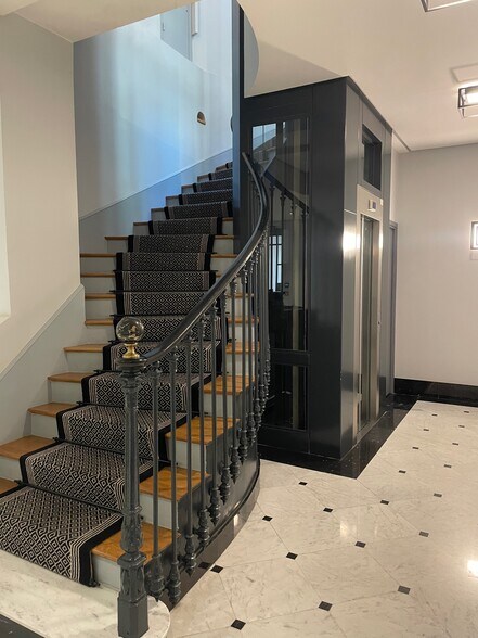 14 Rue De Cléry, Paris à louer - Photo du bâtiment - Image 2 de 7