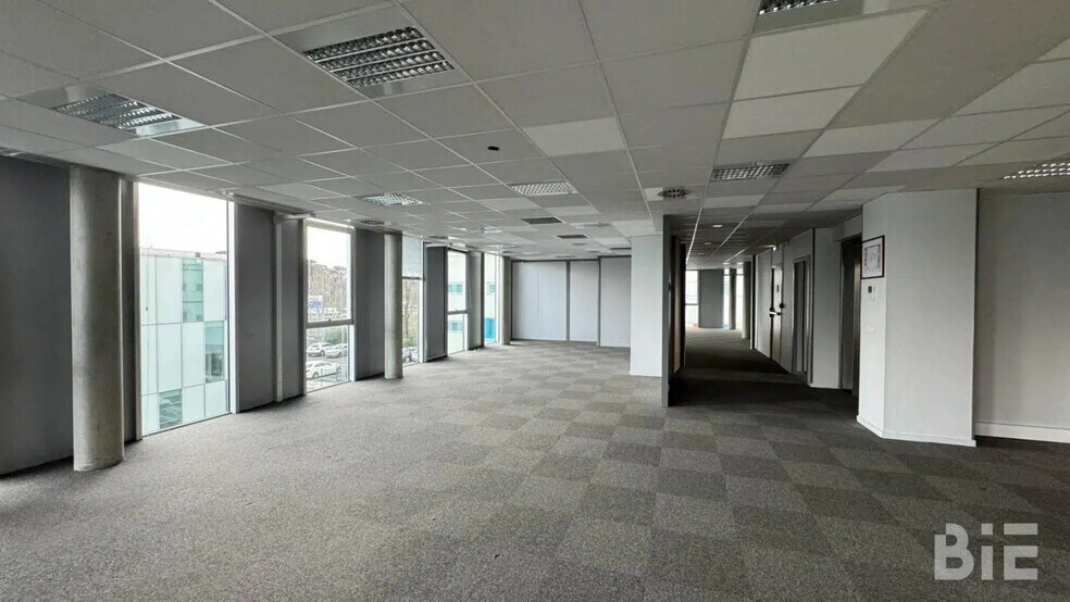 Bureau dans Pessac à louer - Photo du bâtiment - Image 3 de 6