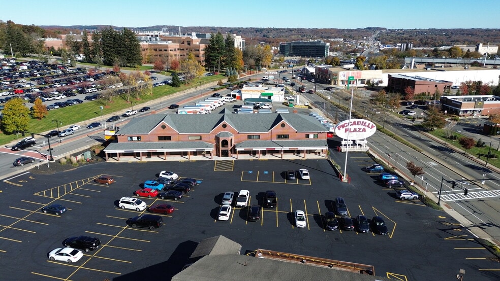 490 Shrewsbury St, Worcester, MA for lease - Building Photo - Image 1 of 15