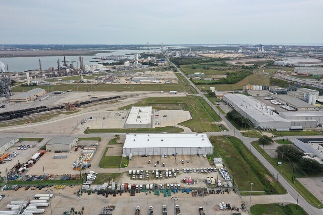 Plus de détails pour 10845 Strang Rd, La Porte, TX - Industriel à louer