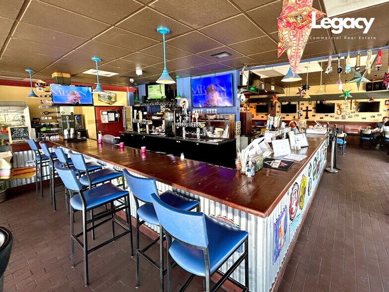 1215-1227 El Prado Ave, Torrance, CA à louer - Photo intérieure - Image 3 de 13