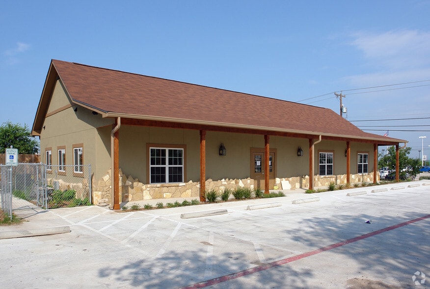 6454 Randolph Blvd, San Antonio, TX for sale - Building Photo - Image 2 of 2