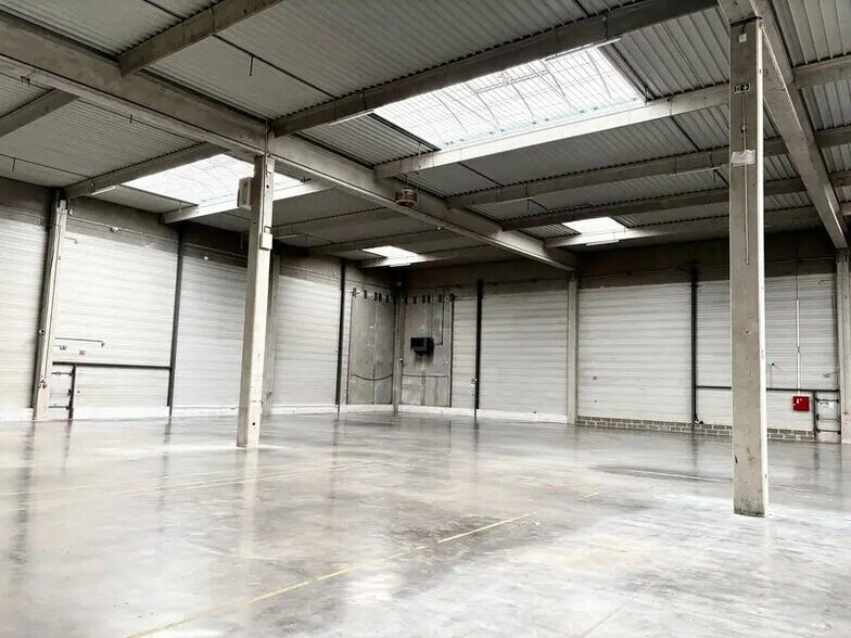 Bureau dans Bussy-Saint-Georges à louer - Photo intérieure - Image 3 de 13