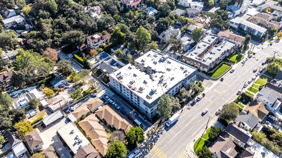 1636 N Verdugo Rd, Glendale, CA for sale - Building Photo - Image 3 of 9