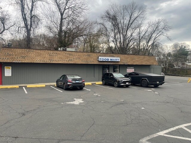 604 N Main St, Port Chester, NY à louer - Photo du bâtiment - Image 2 de 5