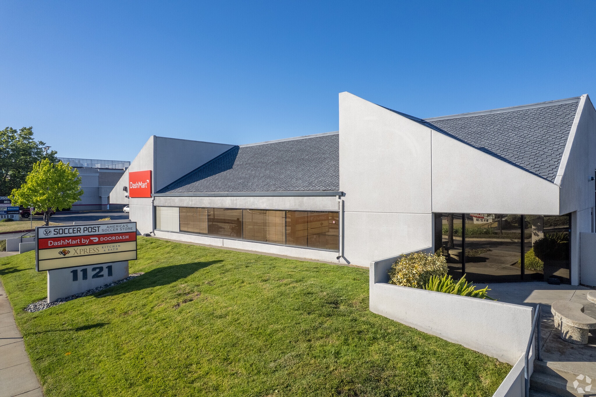 1121 Industrial Rd, San Carlos, CA for lease Primary Photo- Image 1 of 7