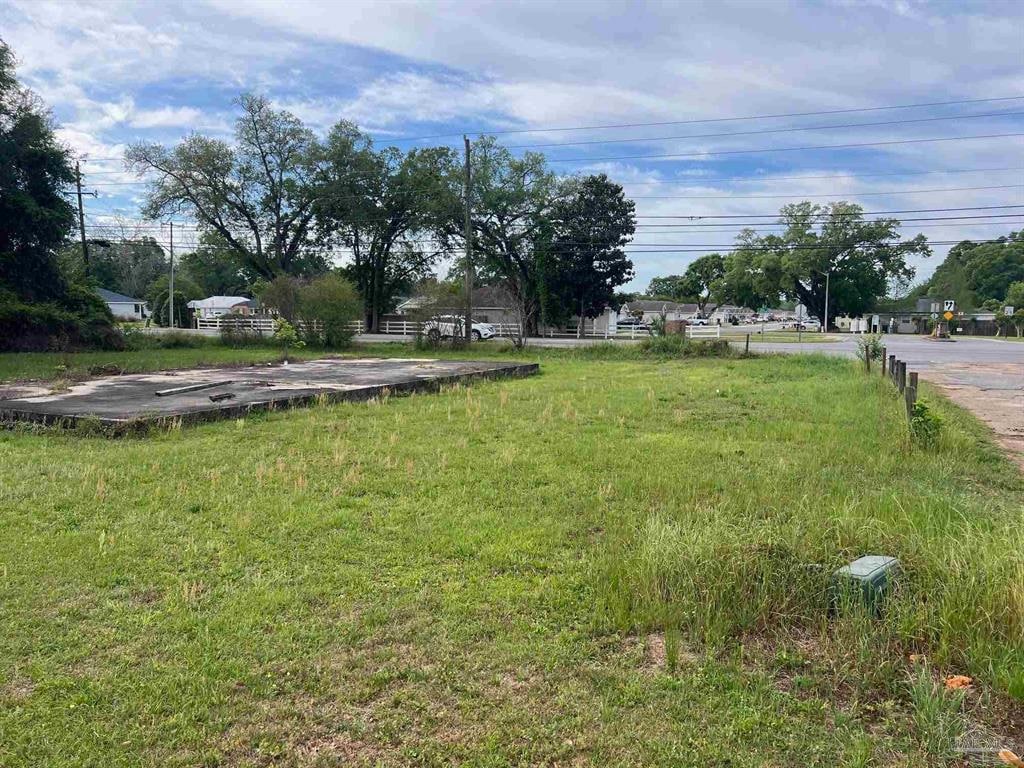 8100 Stonebrook Dr, Pensacola, FL for sale Construction Photo- Image 1 of 5