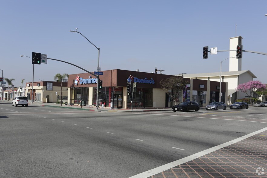901 S La Brea Ave, Inglewood, CA à louer - Photo principale - Image 1 de 28