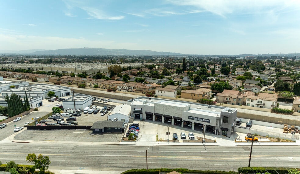9334 Lower Azusa Rd, Temple City, CA à vendre - Photo du bâtiment - Image 2 de 19